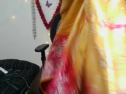 love_gaur69's live room