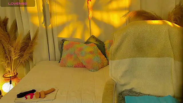 ammber_moon live cam on StripChat