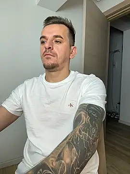 huge_cock22cm (Ask my age) - Ler's have fun!