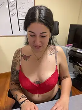 MeganCollins live cam on StripChat
