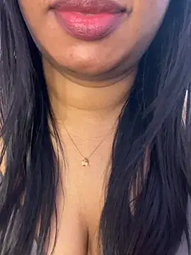 Tamil_Maaya
