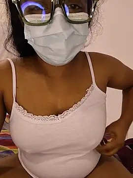sexybolegirl live cam on StripChat