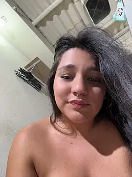 Emily_Gomezz webcam