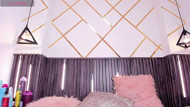 MeganNightt live cam
