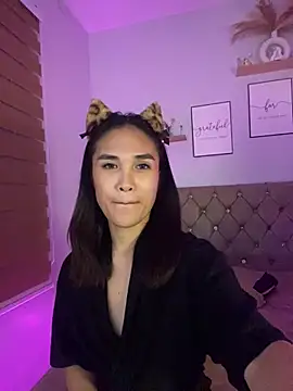 NathallieLovee live cam