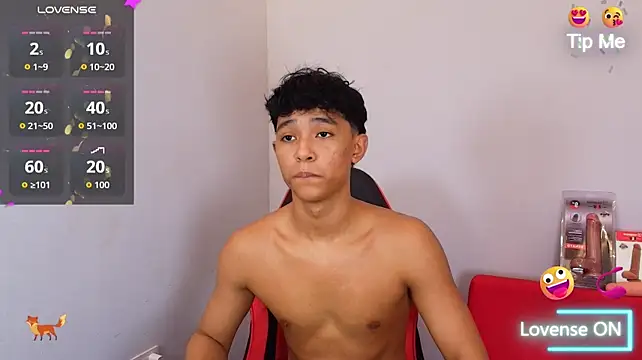 Little_Twink19x