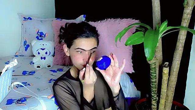 NathalialLooes live cam