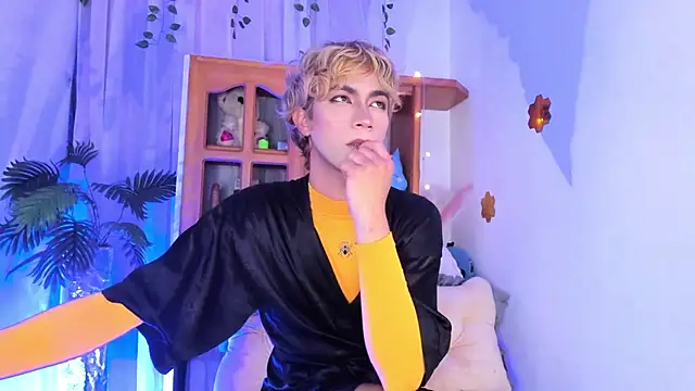 andrea17___ (M young) - dance naked in oil 🍒