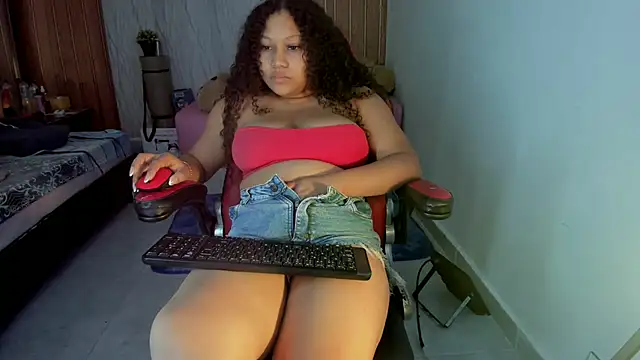 Lunastar02 live cam