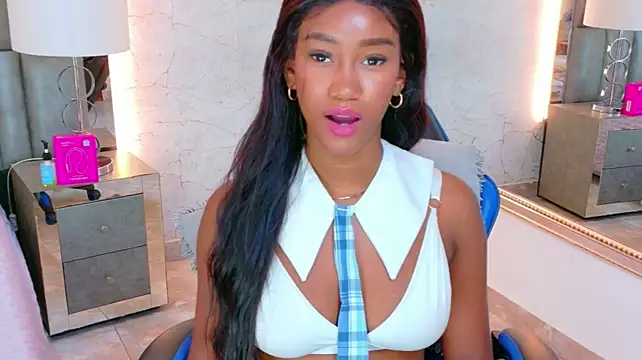 TylaWest live cam preview