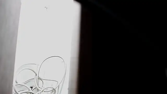 emiliaa_hot