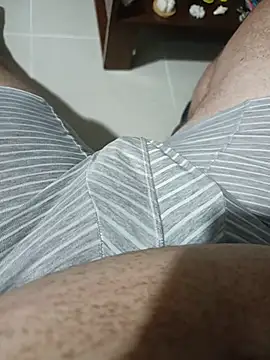 juansol1709 live cam on StripChat