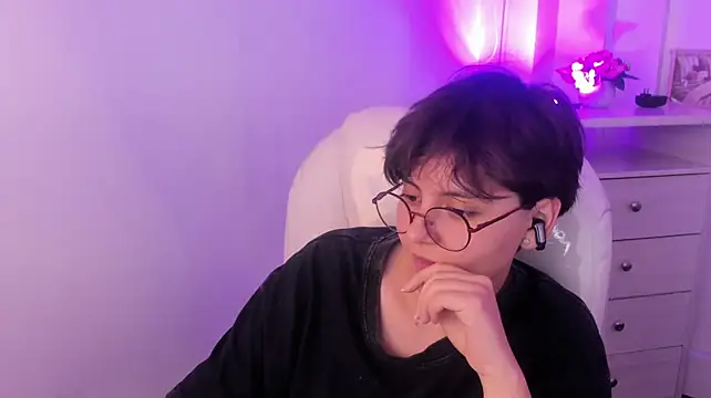 Nathaly_ds live cam on StripChat