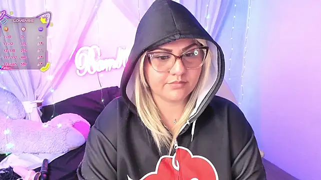 sweetbambi23 live cam on StripChat