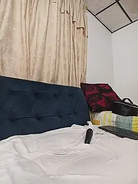 IsisBlake live cam on StripChat