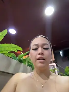 Danielavegax live cam