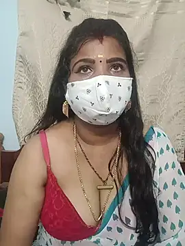 Devi_Tina live cam on StripChat