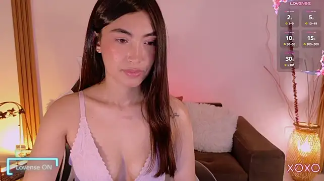 MeganHanson live cam on StripChat