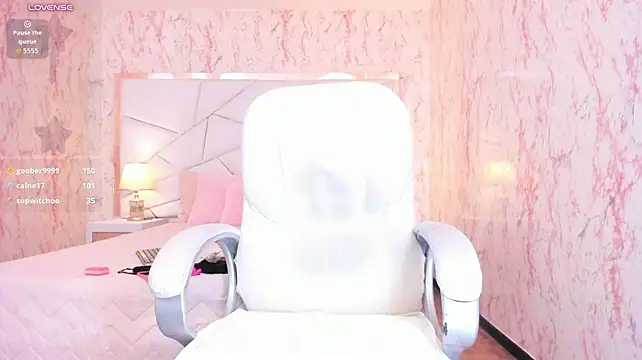 Emily_Whinfre