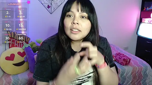 EllieMoonX live cam