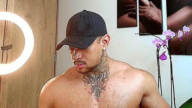Stiven_collins live cam on StripChat