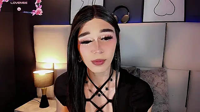 Megaan_Dolll live cam on StripChat