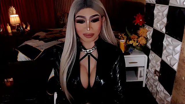 seductive_yhure on Stripchat