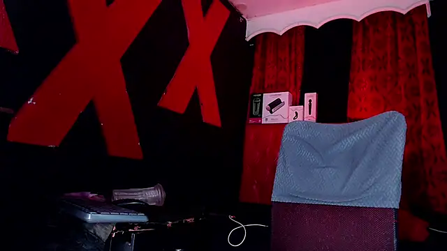 abrilbigcock live cam on StripChat