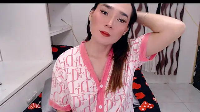 ur_luxella