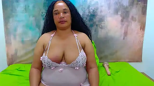 LuxeBBWxx2 live cam on StripChat