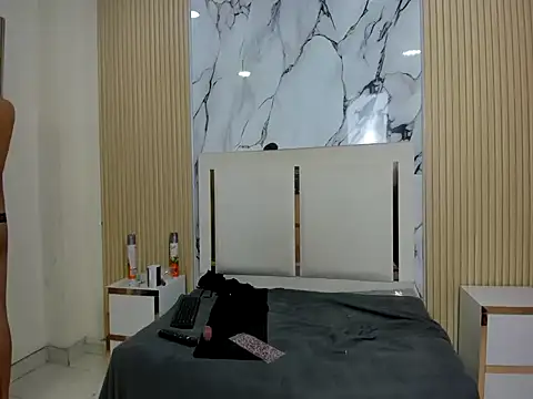 Bianca_HLx