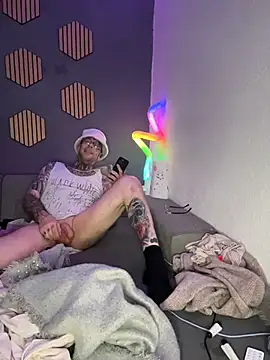 reizn__68 live cam