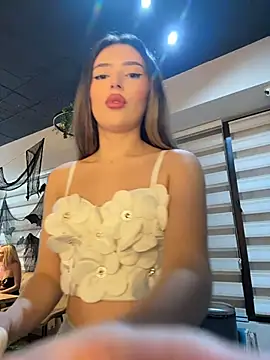 MillieDixon live cam on StripChat