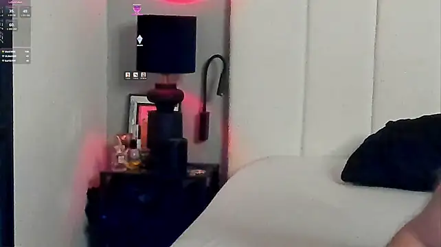 simonacavali live cam on StripChat