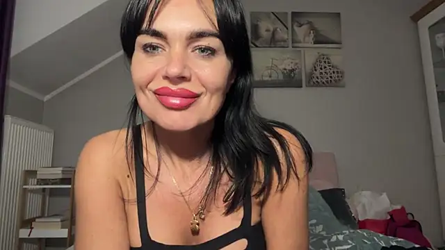JennyFantasy live cam on StripChat