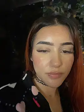 Ashly_cutee live cam on StripChat