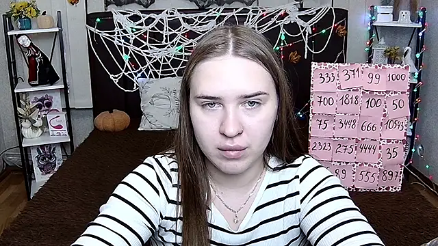 LauraHlot