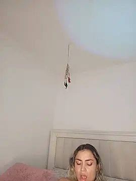 ASHLEY_BLAIR webcam