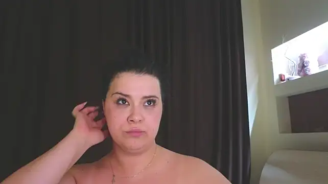 Malika_uAngel live cam on StripChat