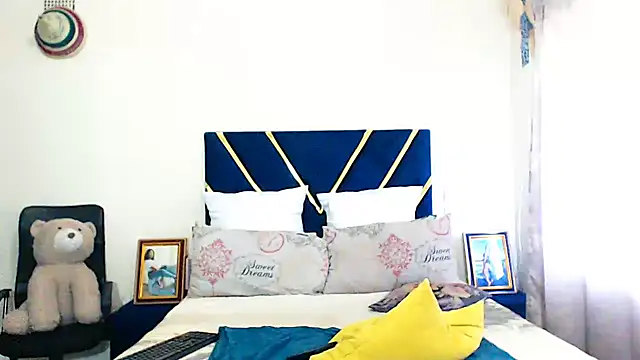 veronica1xxx live cam on StripChat