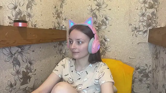 EmyMiu live cam on StripChat
