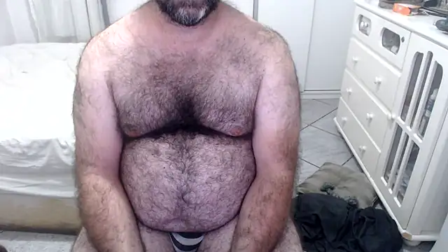 MysterBearMG live cam
