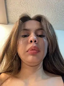 aleeshacameron2 (F young) - fingering pussy wet with saliva