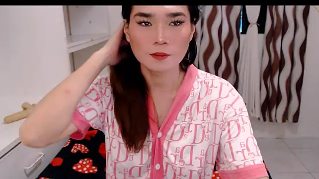 ur_luxella