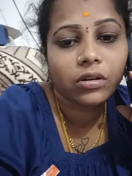 Jillukutty143 live sex cam