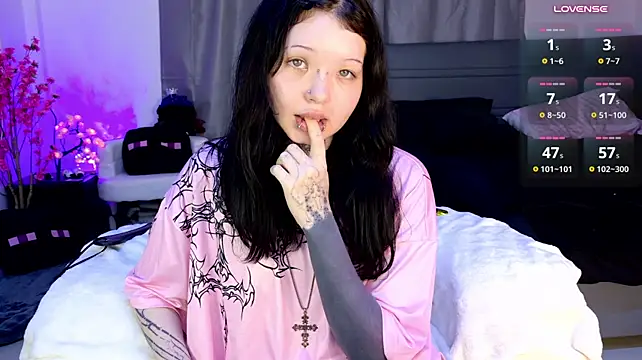 Lein_Bone live cam on StripChat