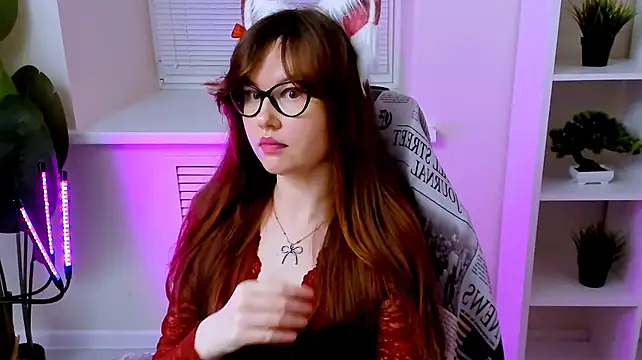 CarolGiggly live cam on StripChat