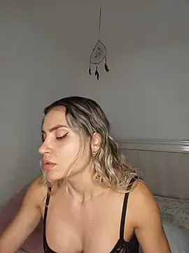 ASHLEY_BLAIR live cam on StripChat
