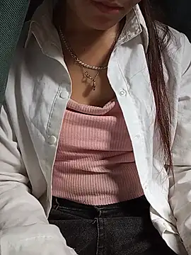 Heryy_xx live cam on StripChat