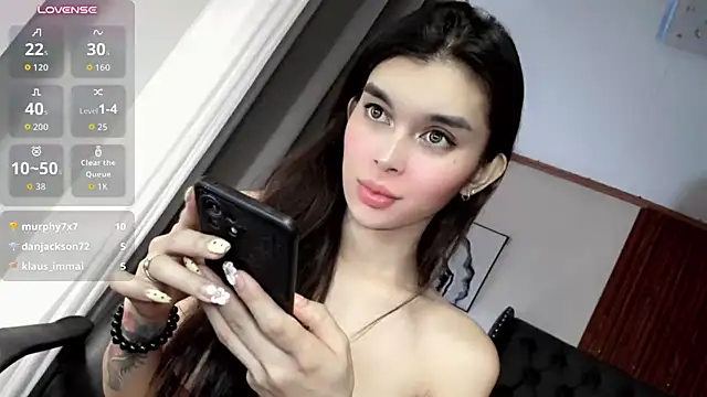 asiansmilexx live cam on StripChat